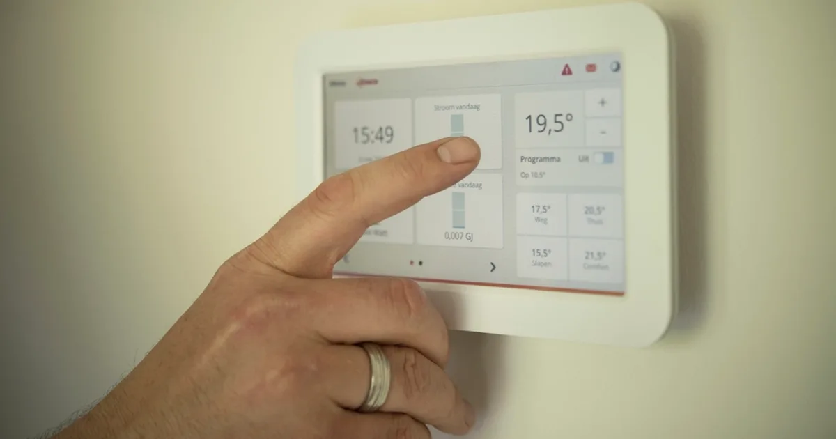 Single-Hose vs Dual-Hose Portable Air Conditioners: The Difference Nobody Explains